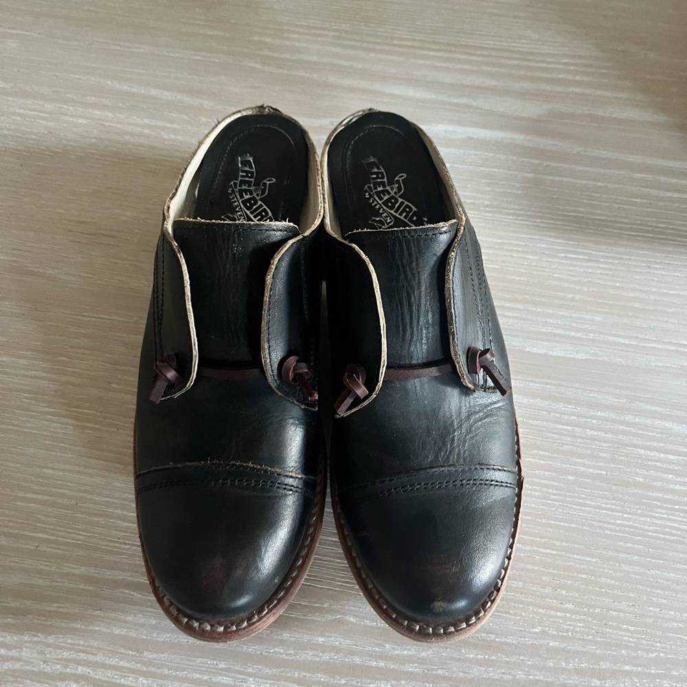 Freebird Black Leather Women’s Mules
